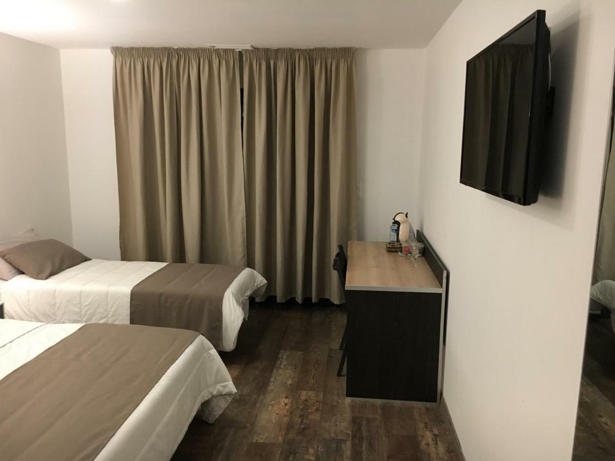 Castelnou Hotel Restaurant Mas Del Gall מראה חיצוני תמונה